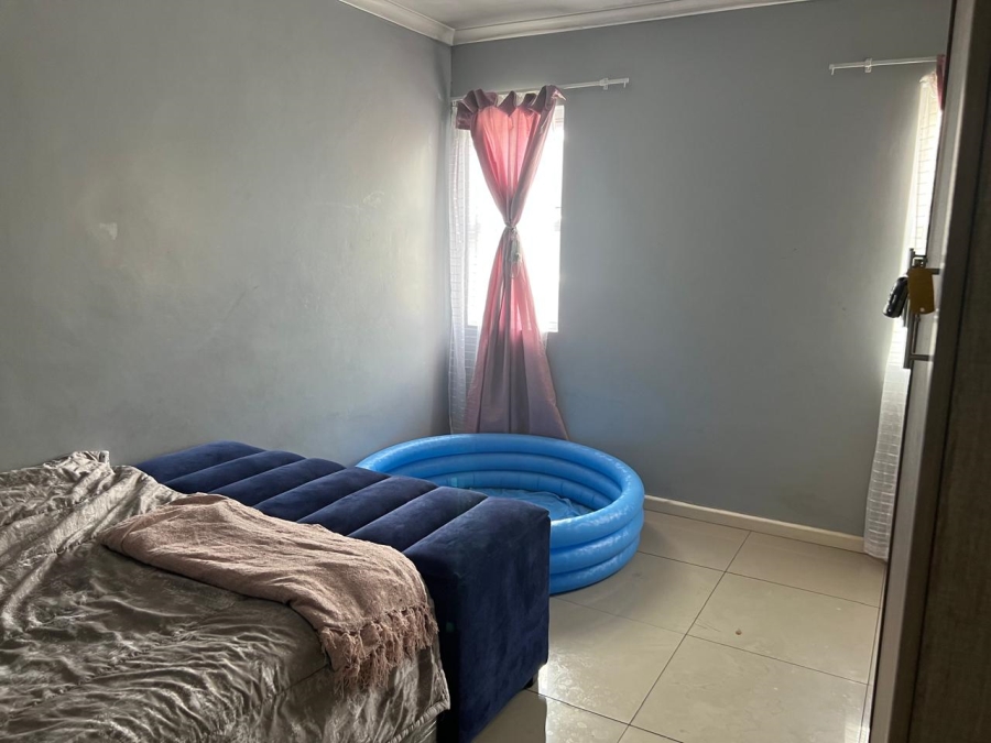 7 Bedroom Property for Sale in Malibu Village Western Cape